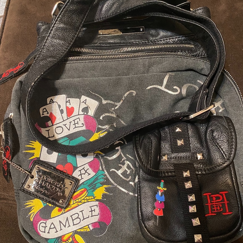 ED HARDY MESSENGER BAG